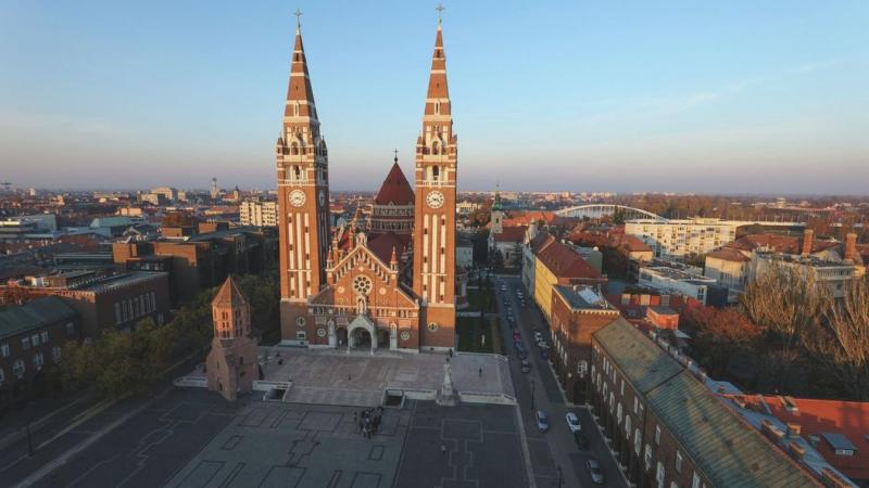 Valami igazán különleges esemény vár ránk a Dóm téren, amely csupán egyetlen este erejéig tündököl majd. Ne hagyd ki ezt az egyedülálló élményt!