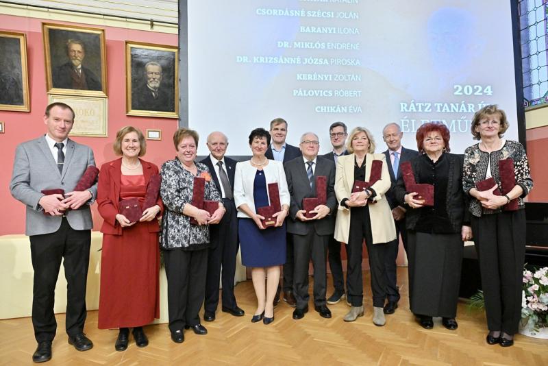 Zalaegerszegtől Mezőtúrig összesen nyolc pedagógus érdemelte ki a Rátz Tanár Úr Életműdíjat.