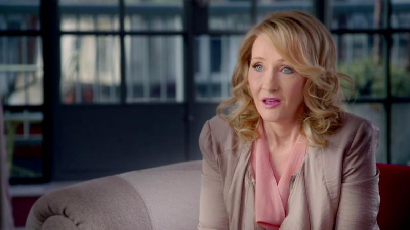 A híres írónő, J.K. Rowling, egy meglehetősen provokatív felhívással állt elő, amelyben arra ösztönzi követőit, hogy készítsenek fényképeket a nyilvános mosdókban transznemű nőként megjelenő személyekről.