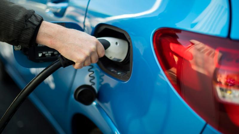 Robbanásszerű növekedésen ment keresztül az elektromos autók piaca: még soha nem érték el ilyen magasságokban az eladási számokat!